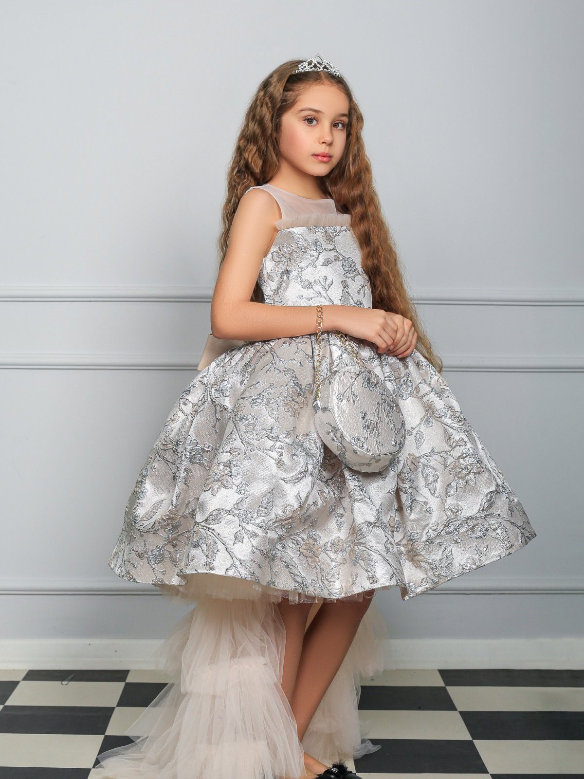 Bej Çiçek Desenli Ön Kısa Arka Uzun Elbise